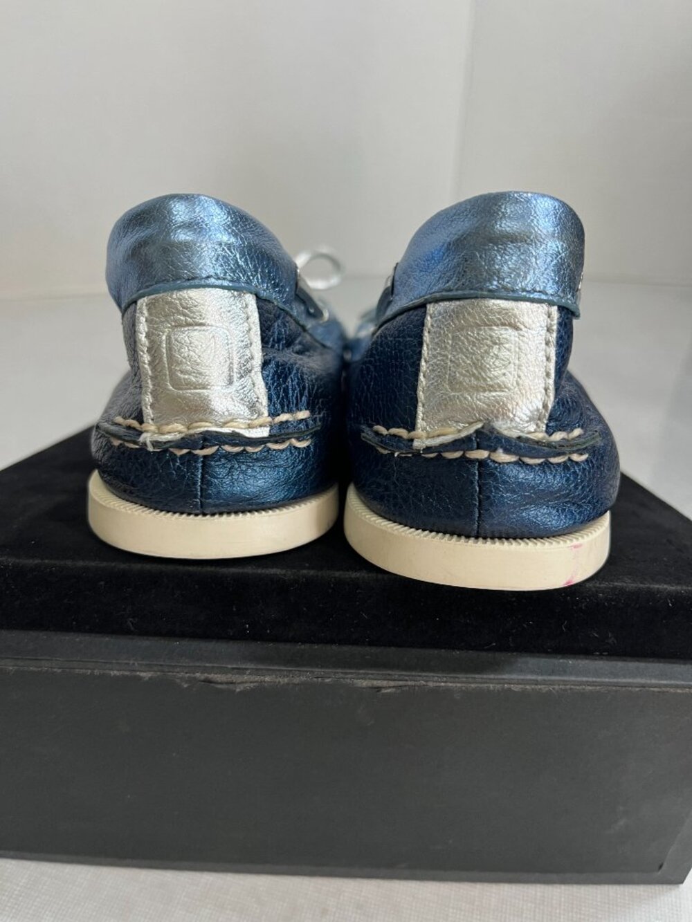 Sperry Top-Sider Blue Silver Metallic Leather Boat Shoes Women’s Size 8M - Picture 8 of 15